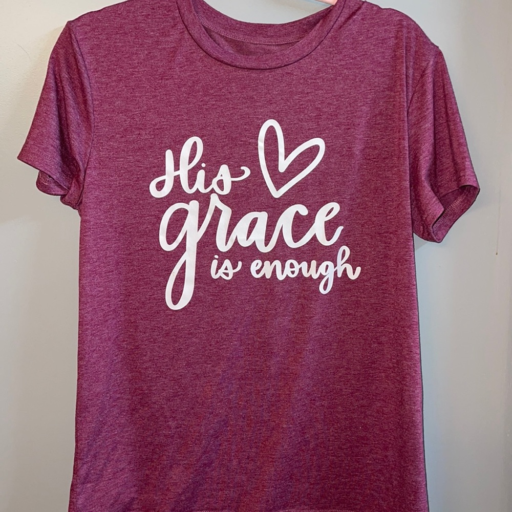 His Grace is Enough ❤️🙏🏼 t-shirt